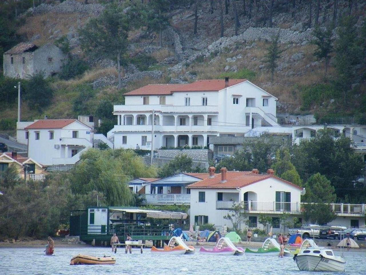 Apartment In Lopar Insel Rab 17732 Exterior photo